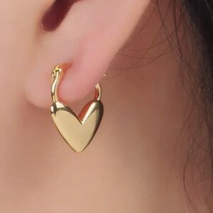 Gold Heart Latch Hoop Earrings (7002)